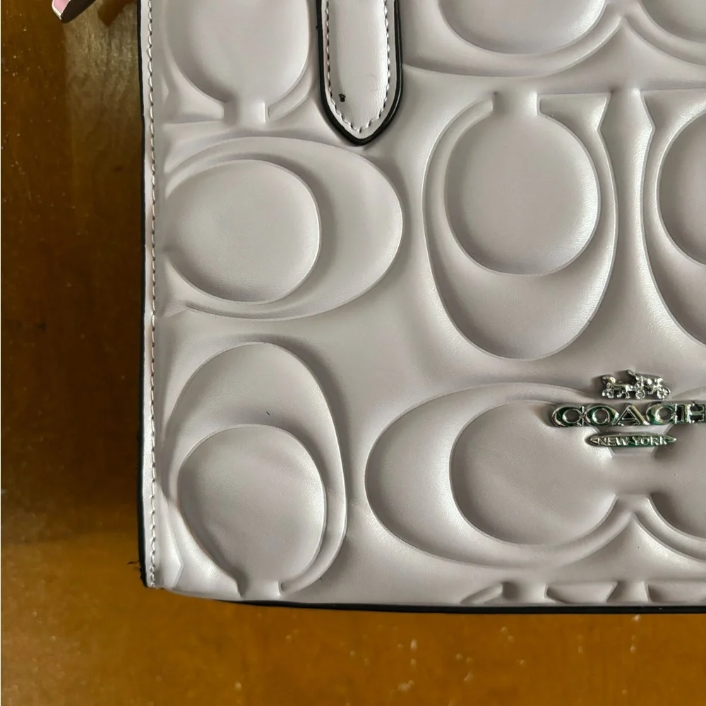 Coach carry all. Lavender Lilac Small Maggie - Picture 6 of 16